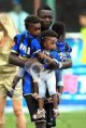 /album/galleria-fotografica/muntari-con-bambinosio-jpg/